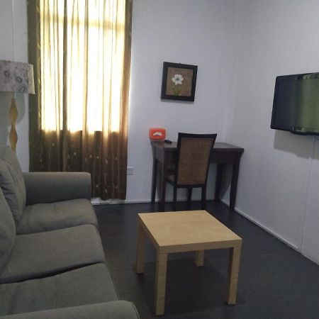 Ginasuite Kompleks27 Hotel بندر سير بيجوانا المظهر الخارجي الصورة