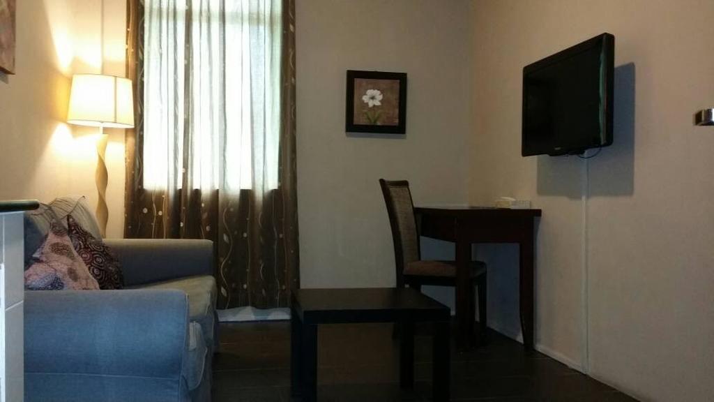 Ginasuite Kompleks27 Hotel بندر سير بيجوانا المظهر الخارجي الصورة