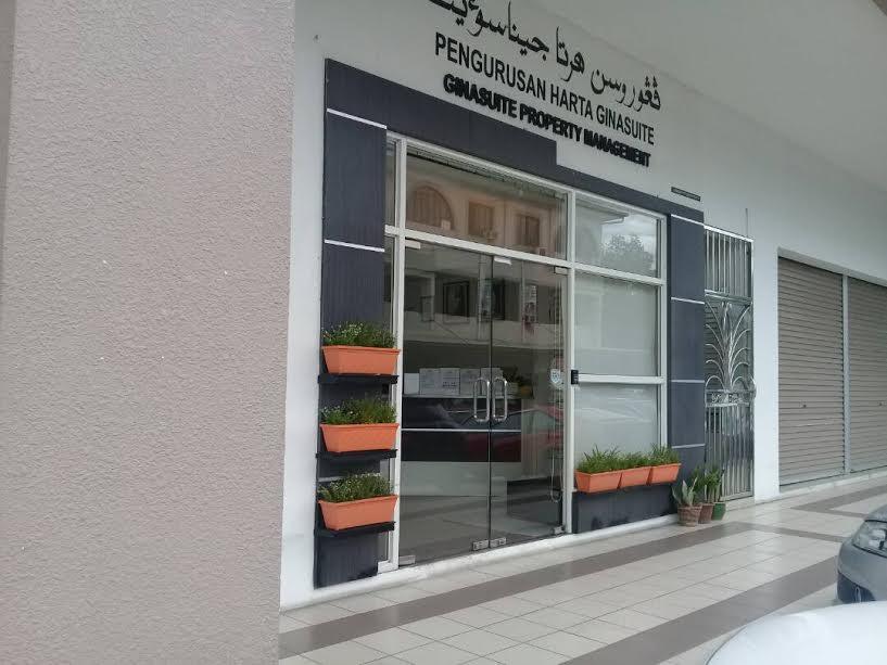 Ginasuite Kompleks27 Hotel بندر سير بيجوانا المظهر الخارجي الصورة