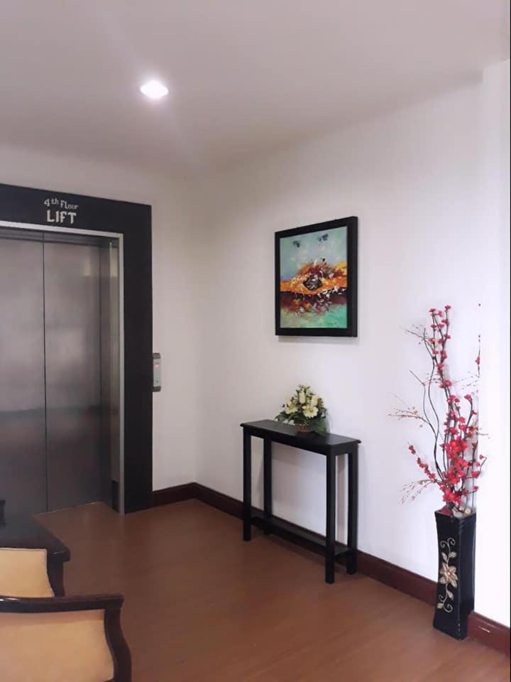 Ginasuite Kompleks27 Hotel بندر سير بيجوانا المظهر الخارجي الصورة
