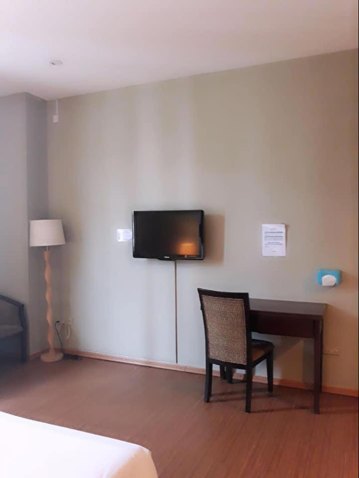 Ginasuite Kompleks27 Hotel بندر سير بيجوانا المظهر الخارجي الصورة