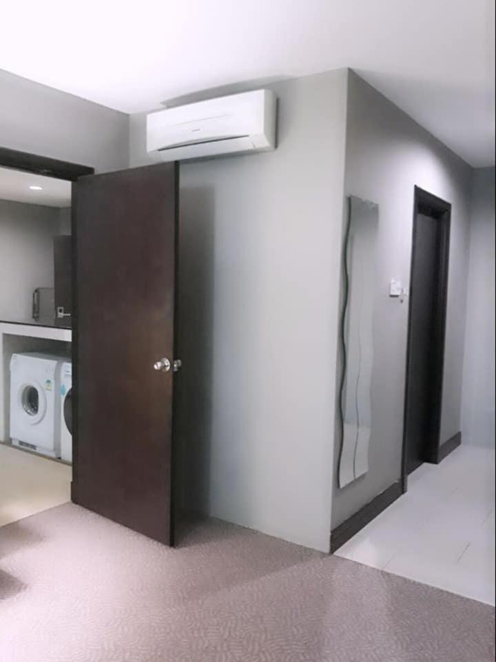 Ginasuite Kompleks27 Hotel بندر سير بيجوانا المظهر الخارجي الصورة
