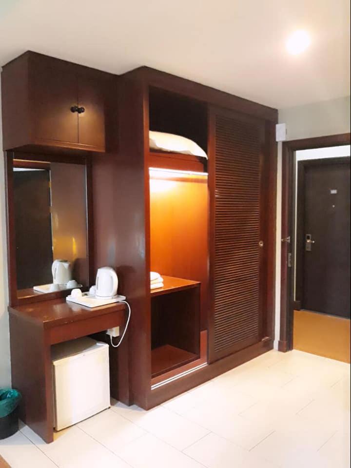 Ginasuite Kompleks27 Hotel بندر سير بيجوانا المظهر الخارجي الصورة